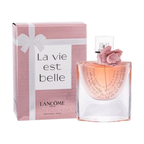 Elegant Lancome La Vie Est Belle Avec Toi perfume with pink floral accents.